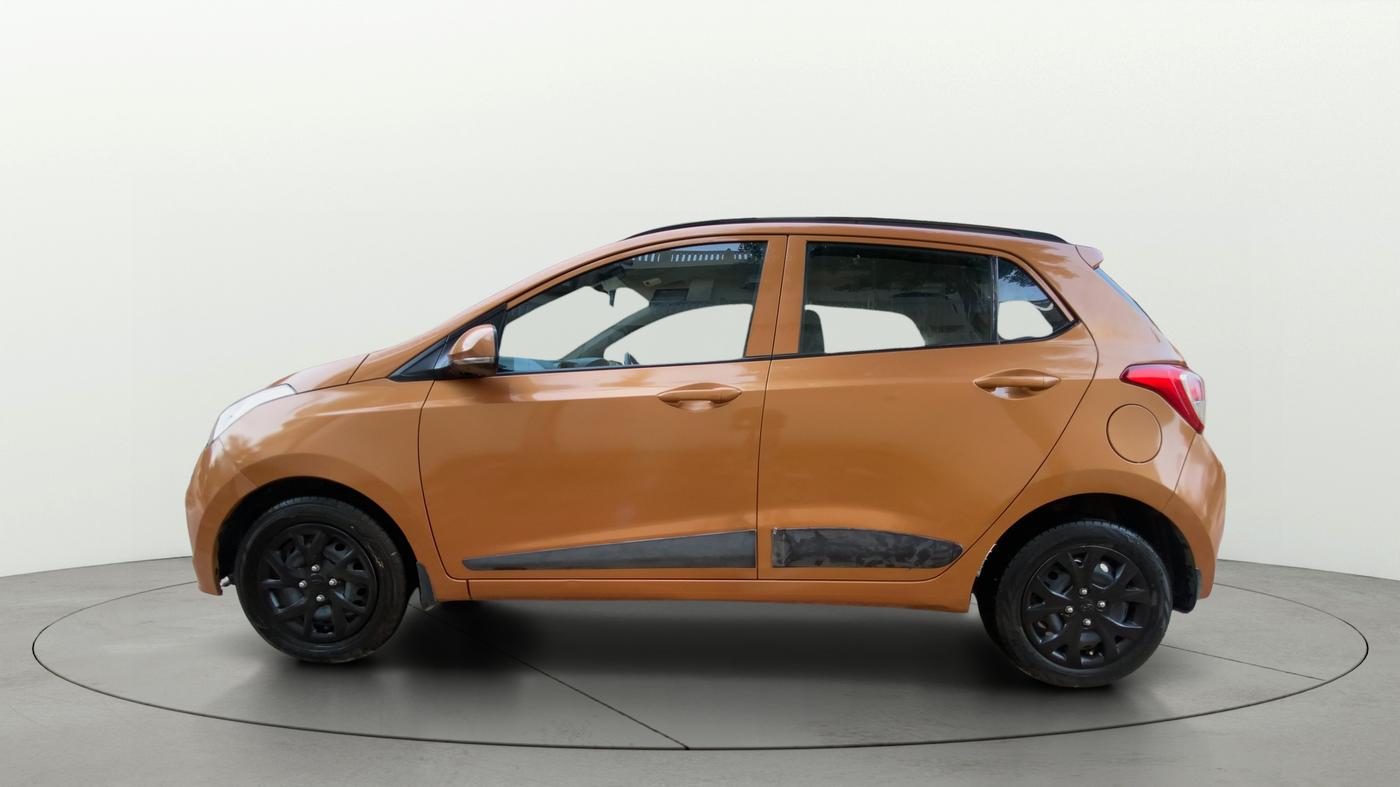 2016 Hyundai Grand i10 SPORTZ 1.2 KAPPA VTVT, Petrol, Manual, 39,920 km, Left Side