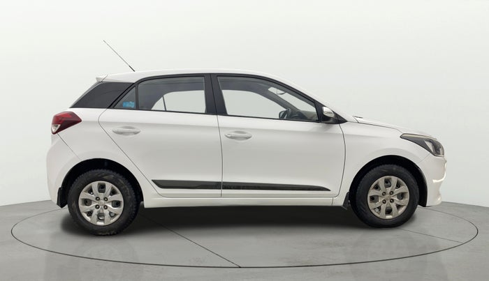 2015 Hyundai Elite i20 SPORTZ 1.2, Petrol, Manual, 93,408 km, Right Side View