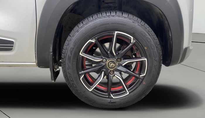 2022 Renault Kwid RXT 1.0 AMT, Petrol, Automatic, 56,209 km, Right Front Wheel