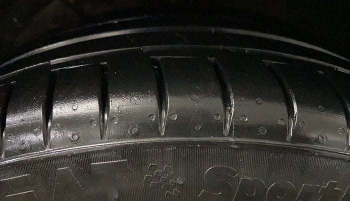 2022 Maruti Ertiga ZXI+ AT SHVS, Petrol, Automatic, 15,004 km, Left Rear Tyre Tread