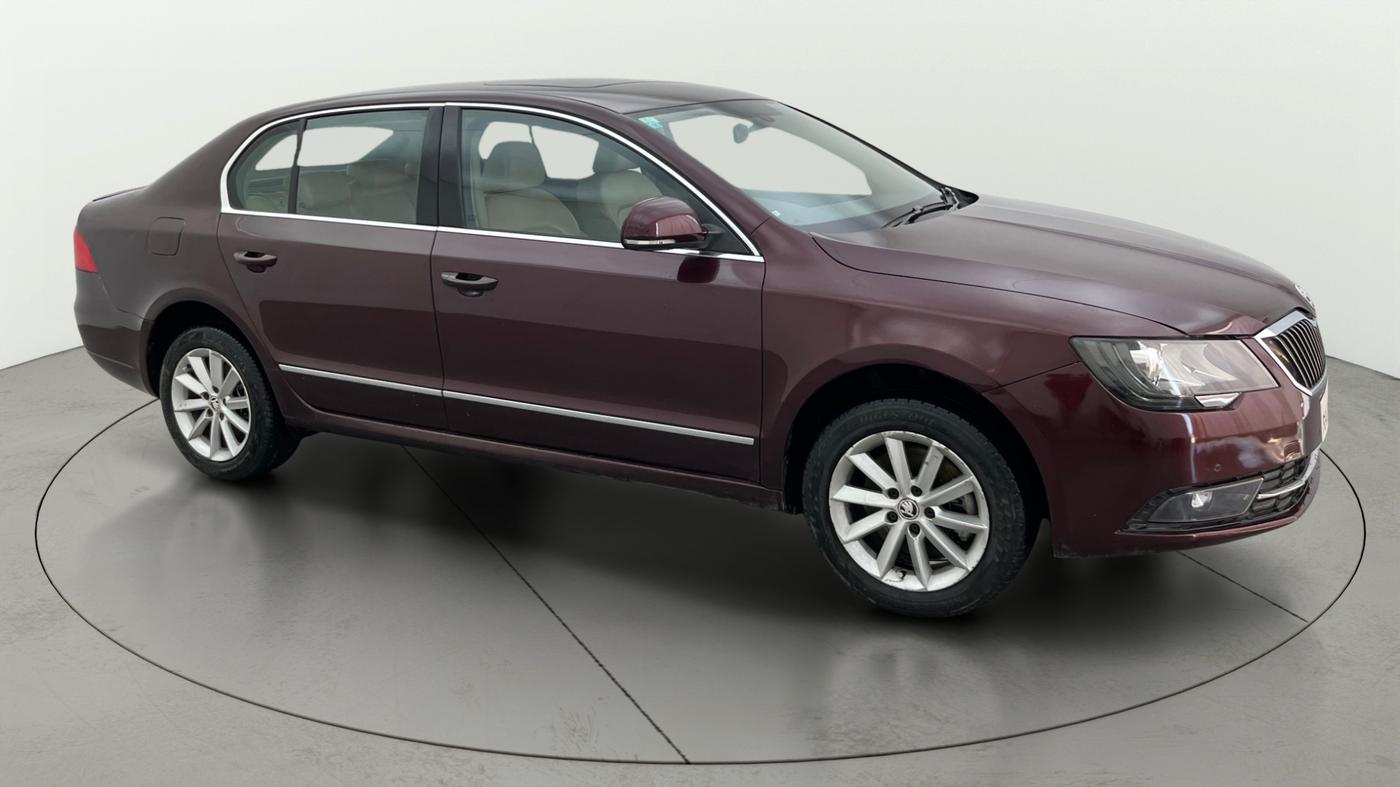 2014 Skoda Superb ELEGANCE 1.8 TSI AT, Petrol, Automatic, 1,17,710 km, SRP