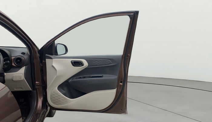 2020 Hyundai AURA S 1.2 AMT, Petrol, Automatic, 86,724 km, RHS Front Door