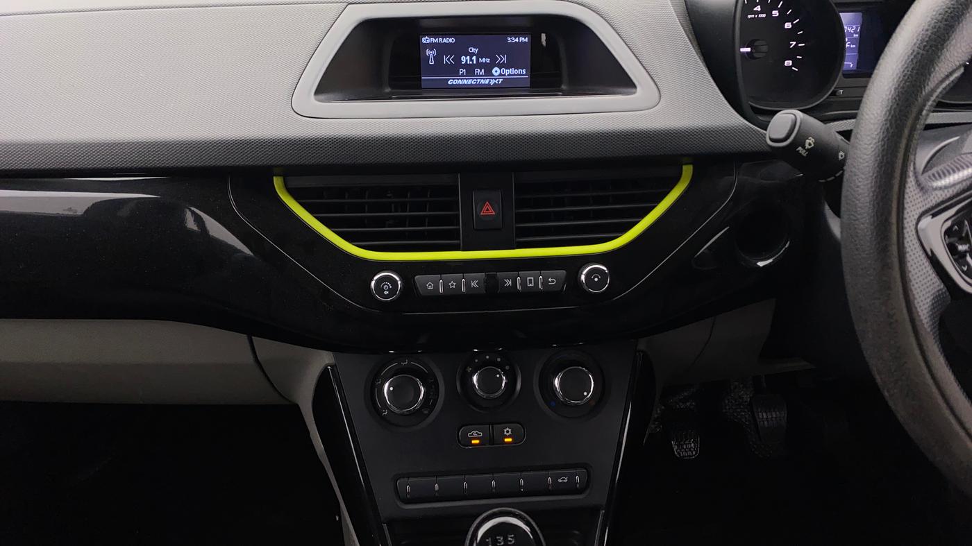 2018 Tata NEXON KRAZ MT PETROL, Petrol, Manual, 57,417 km, Air Conditioner