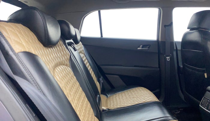 2017 Hyundai Creta SX PLUS AT 1.6 PETROL, Petrol, Automatic, 1,13,645 km, Right Side Rear Door Cabin