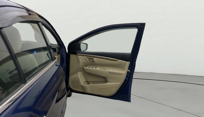 2019 Maruti Ciaz ALPHA  AT 1.5 SHVS PETROL, Petrol, Automatic, 61,903 km, RHS Front Door