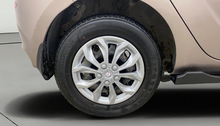 2012 Hyundai i20 MAGNA (O) 1.2, Petrol, Manual, 73,362 km, Right Rear Wheel