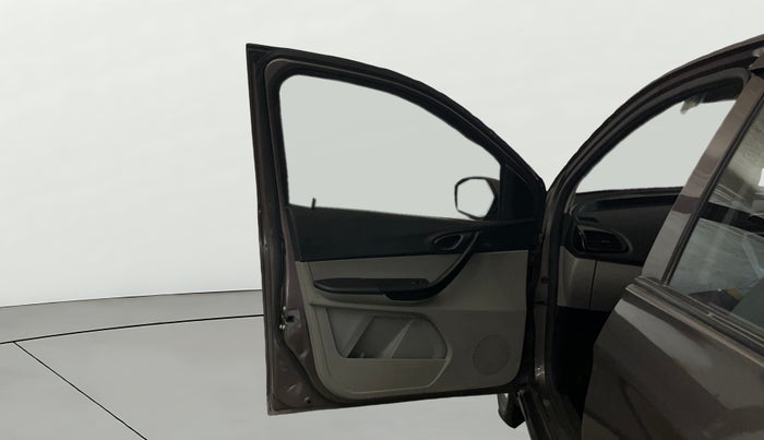 2017 Tata Tiago XT PETROL, Petrol, Manual, 48,577 km, LHS Front Door