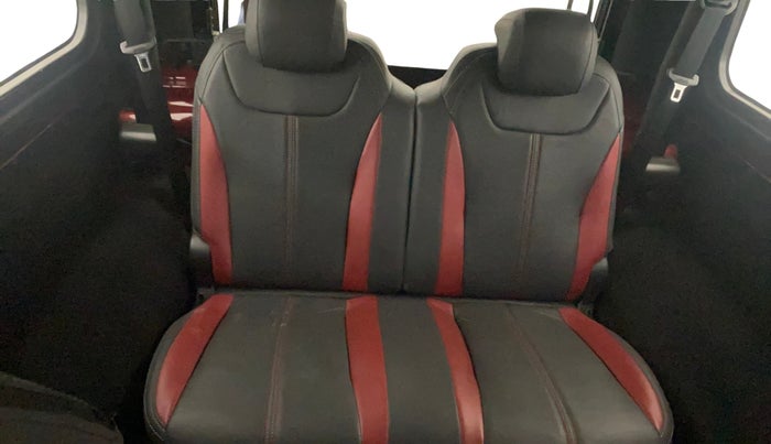 2021 Mahindra Thar LX HARD TOP 4WD MT, Diesel, Manual, 24,590 km, Right Side Rear Door Cabin