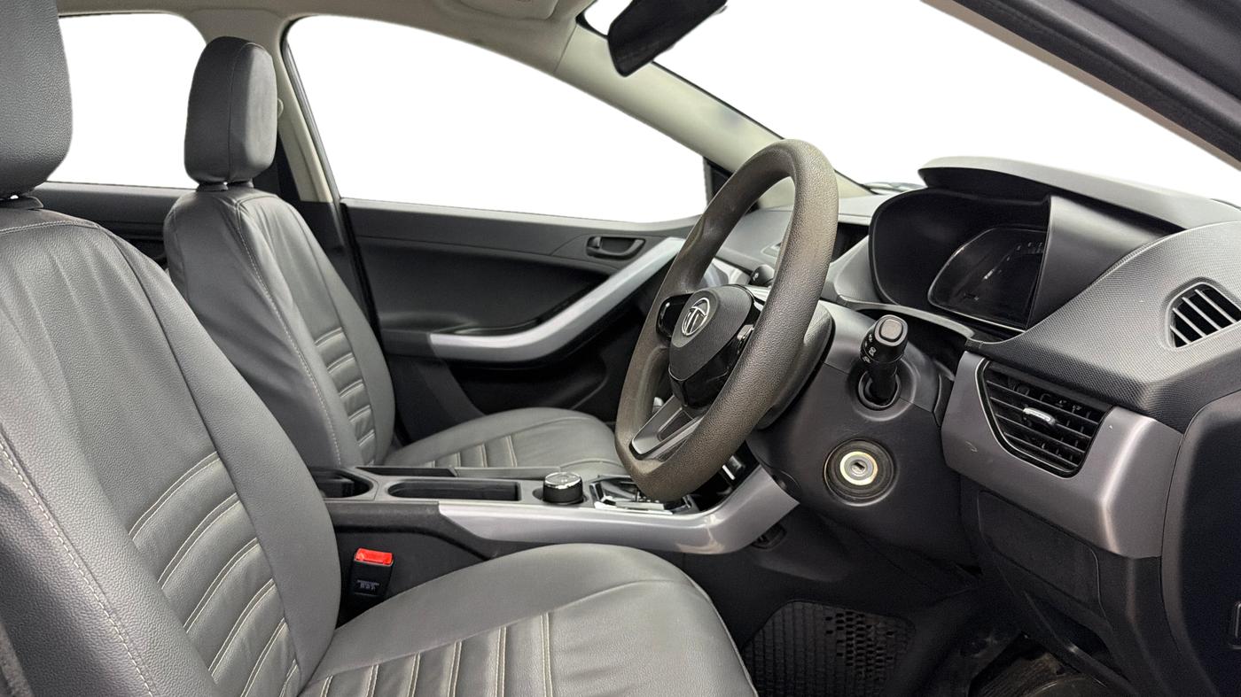 2021 Tata NEXON XMA PETROL, Petrol, Automatic, 67,984 km, Right Side Front Door Cabin
