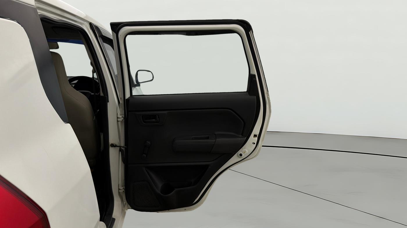 2022 Maruti New Wagon-R LXI CNG (O) 1.0, CNG, Manual, 1,04,176 km, RHS Rear Door