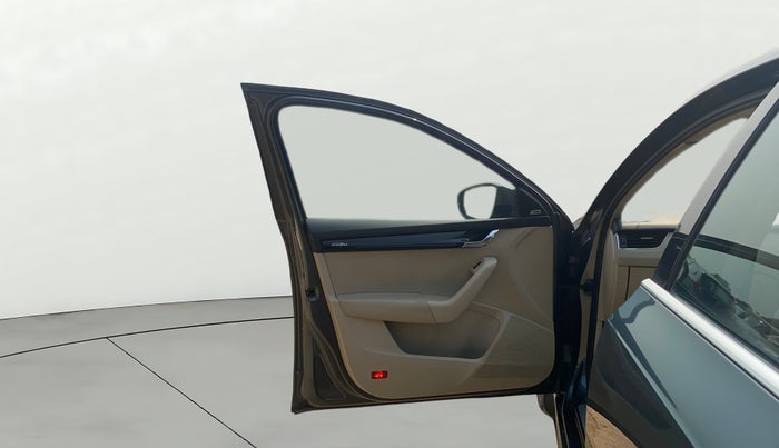 2018 Skoda Octavia 2.0 TDI L&K AT, Diesel, Automatic, 1,47,825 km, LHS Front Door