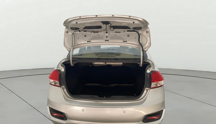 2016 Maruti Ciaz VXI, Petrol, Manual, 78,023 km, Boot Door Open