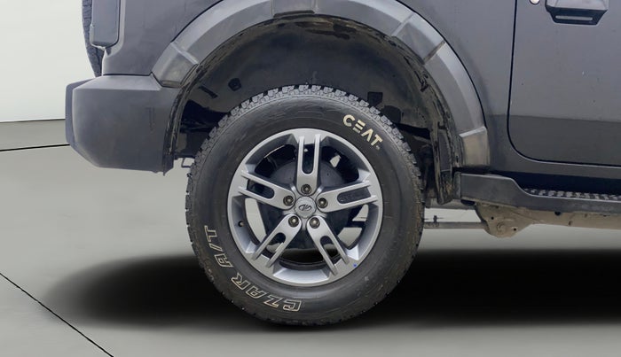 2021 Mahindra Thar LX  P 4WD AT CONVERTIBLE, Petrol, Automatic, 19,052 km, Right Rear Wheel