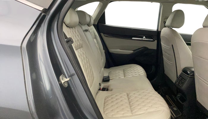 2022 KIA SELTOS HTX DIESEL 1.5, Diesel, Manual, 1,10,027 km, Third Seat Row ( optional )