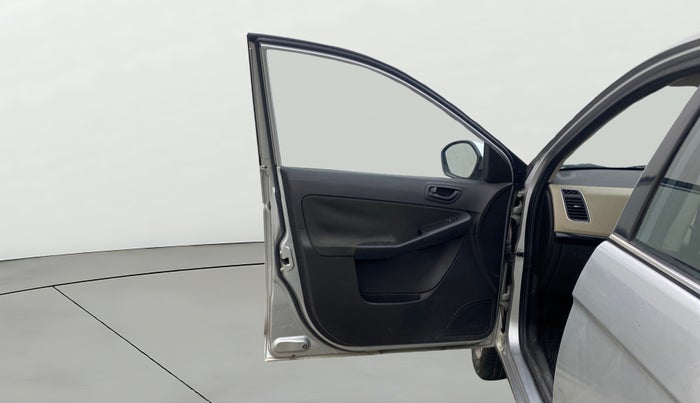 2014 Tata Zest XMS PETROL, Petrol, Manual, 42,931 km, LHS Front Door