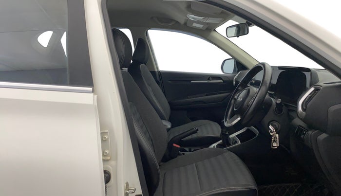 2022 KIA SONET HTK PLUS 1.2, Petrol, Manual, 61,671 km, Right Side Front Door Cabin