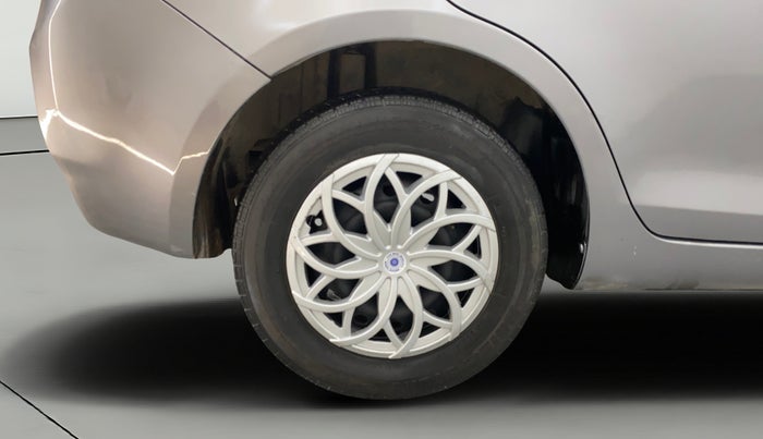 2013 Maruti Swift Dzire VXI, CNG, Manual, 93,343 km, Right Rear Wheel