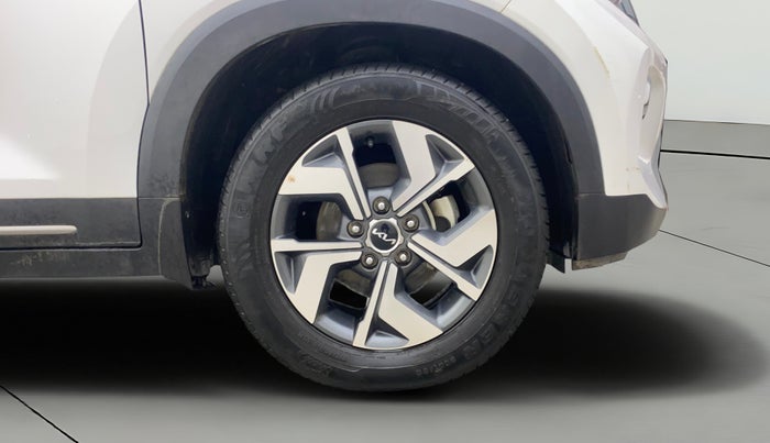 2022 KIA SONET HTX 1.5 AT, Diesel, Automatic, 29,856 km, Right Front Wheel