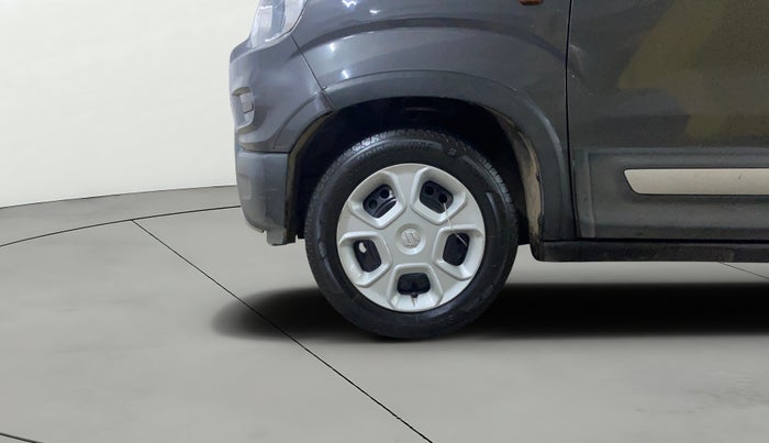 2021 Maruti S PRESSO VXI (O) CNG, CNG, Manual, 97,128 km, Left Front Wheel