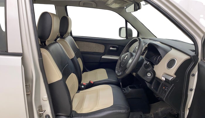 2017 Maruti Wagon R 1.0 VXI (O) AMT, Petrol, Automatic, 21,258 km, Right Side Front Door Cabin