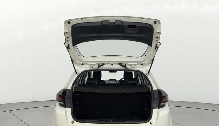 2022 Tata ALTROZ XZ PETROL, Petrol, Manual, 25,933 km, Boot Door Open