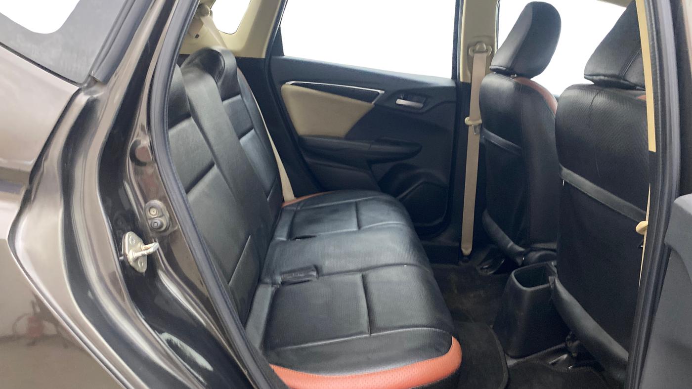 2018 Honda Jazz 1.5L I-DTEC V, Diesel, Manual, 59,090 km, Right Side Rear Door Cabin