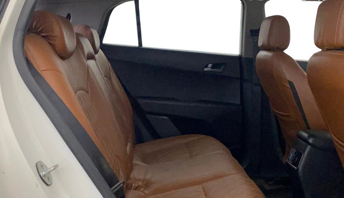 2016 Hyundai Creta SX PLUS 1.6 PETROL, Petrol, Manual, 55,716 km, Right Side Rear Door Cabin