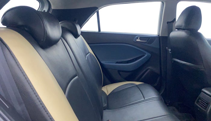 2016 Hyundai i20 Active 1.2 SX, Petrol, Manual, 66,383 km, Right Side Rear Door Cabin