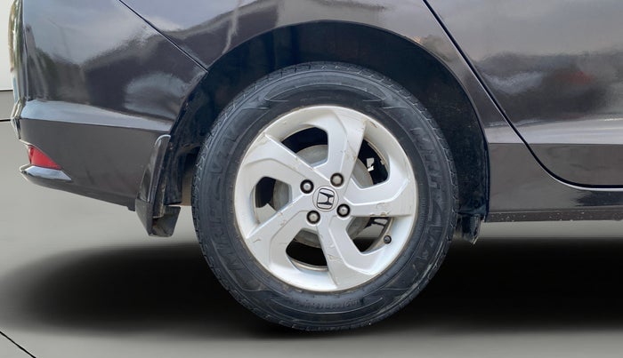 2015 Honda City 1.5L I-VTEC VX, Petrol, Manual, 1,02,170 km, Right Rear Wheel