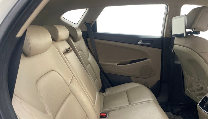 2018 Hyundai Tucson GLS 2WD AT PETROL, Petrol, Automatic, 92,925 km, Right Side Rear Door Cabin