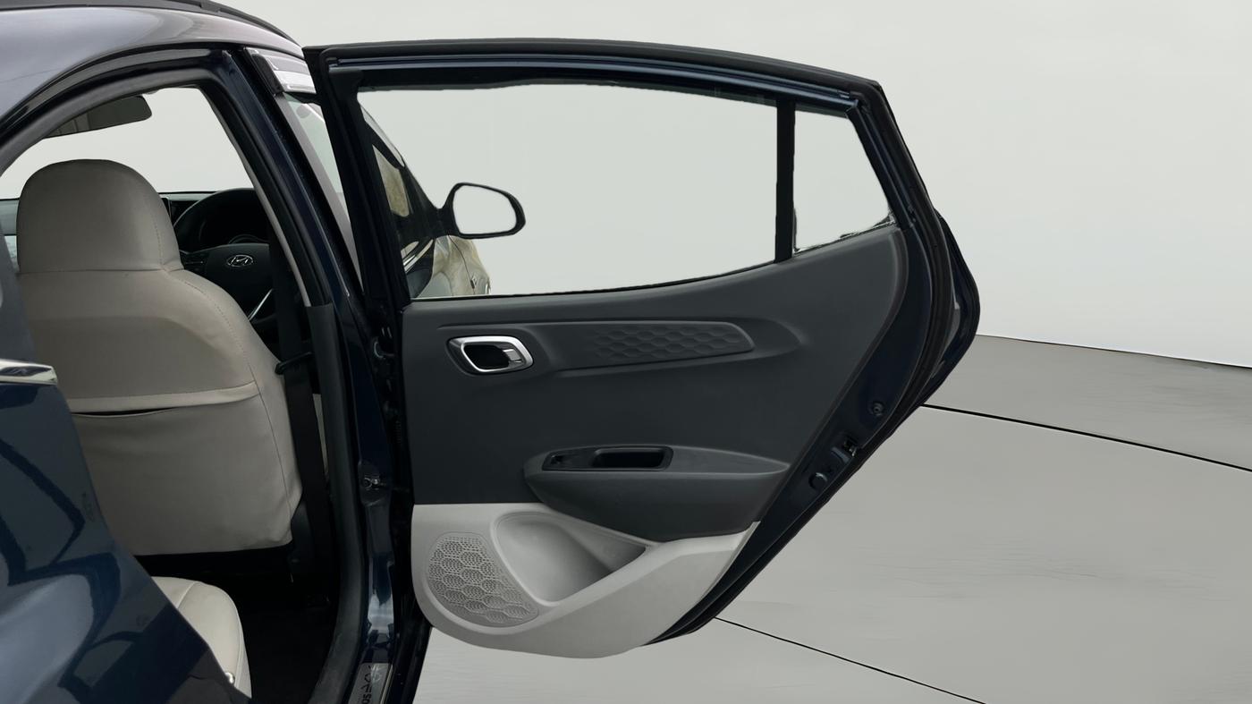 2021 Hyundai GRAND I10 NIOS ASTA AMT 1.2 KAPPA VTVT, Petrol, Automatic, 13,140 km, RHS Rear Door