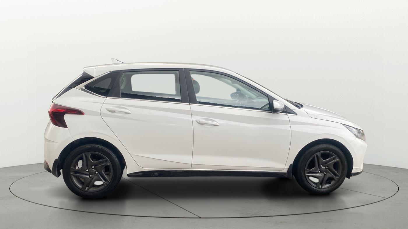 2021 Hyundai NEW I20 SPORTZ 1.2 MT, Petrol, Manual, 23,749 km, Right Side View