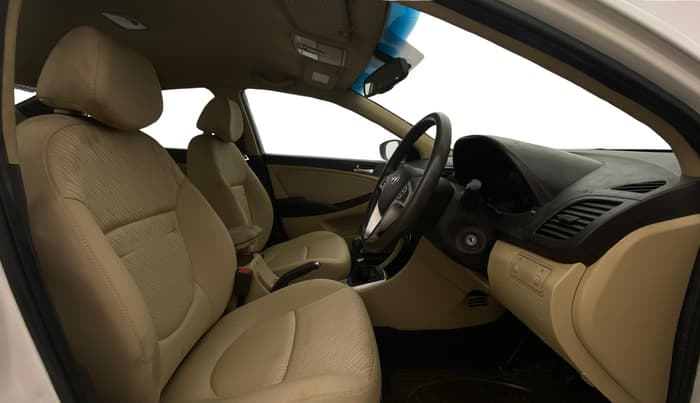 2013 Hyundai Verna FLUIDIC 1.6 VTVT SX, Petrol, Manual, 92,274 km, Right Side Front Door Cabin