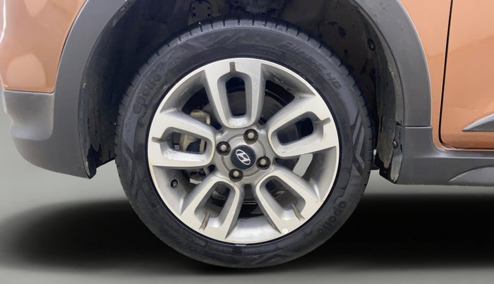 2016 Hyundai i20 Active 1.2 SX, Petrol, Manual, 1,01,527 km, Left Front Wheel