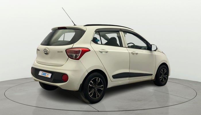 2018 Hyundai Grand i10 SPORTZ 1.2 KAPPA VTVT, Petrol, Manual, 67,896 km, Right Back Diagonal