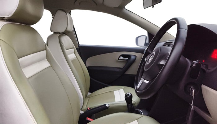 2013 Volkswagen Polo HIGHLINE DIESEL, Diesel, Manual, 86,236 km, Right Side Front Door Cabin