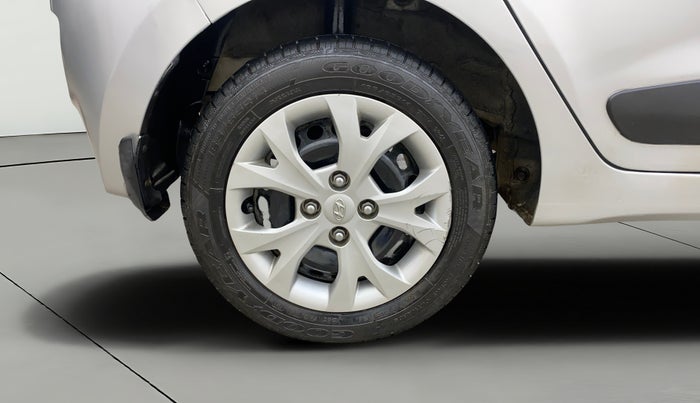 2014 Hyundai Grand i10 SPORTZ 1.2 KAPPA VTVT, Petrol, Manual, 49,643 km, Right Rear Wheel
