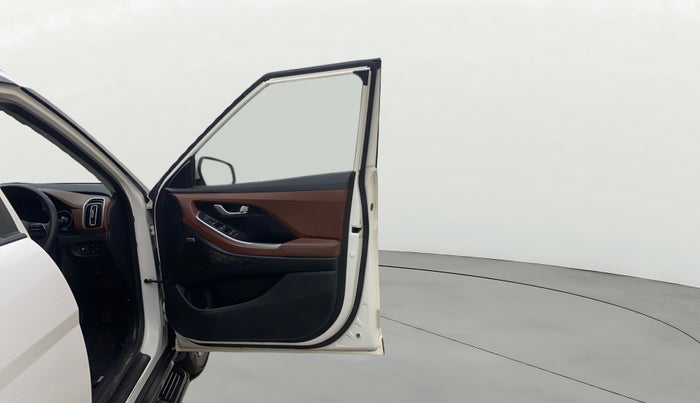 2021 Hyundai ALCAZAR 1.5 SIGNATURE MT 6STR, Diesel, Manual, 1,39,134 km, RHS Front Door