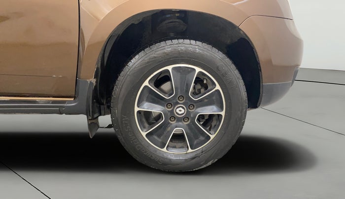 2019 Renault Duster 85 PS RXS MT DIESEL, Diesel, Manual, 1,18,148 km, Right Front Wheel