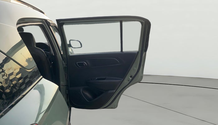 2023 Hyundai EXTER SX 1.2 CNG MT, CNG, Manual, 1,01,815 km, RHS Rear Door