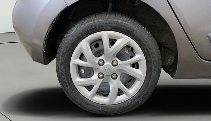 2019 Hyundai Grand i10 SPORTZ 1.2 KAPPA VTVT, Petrol, Manual, 27,711 km, Right Rear Wheel