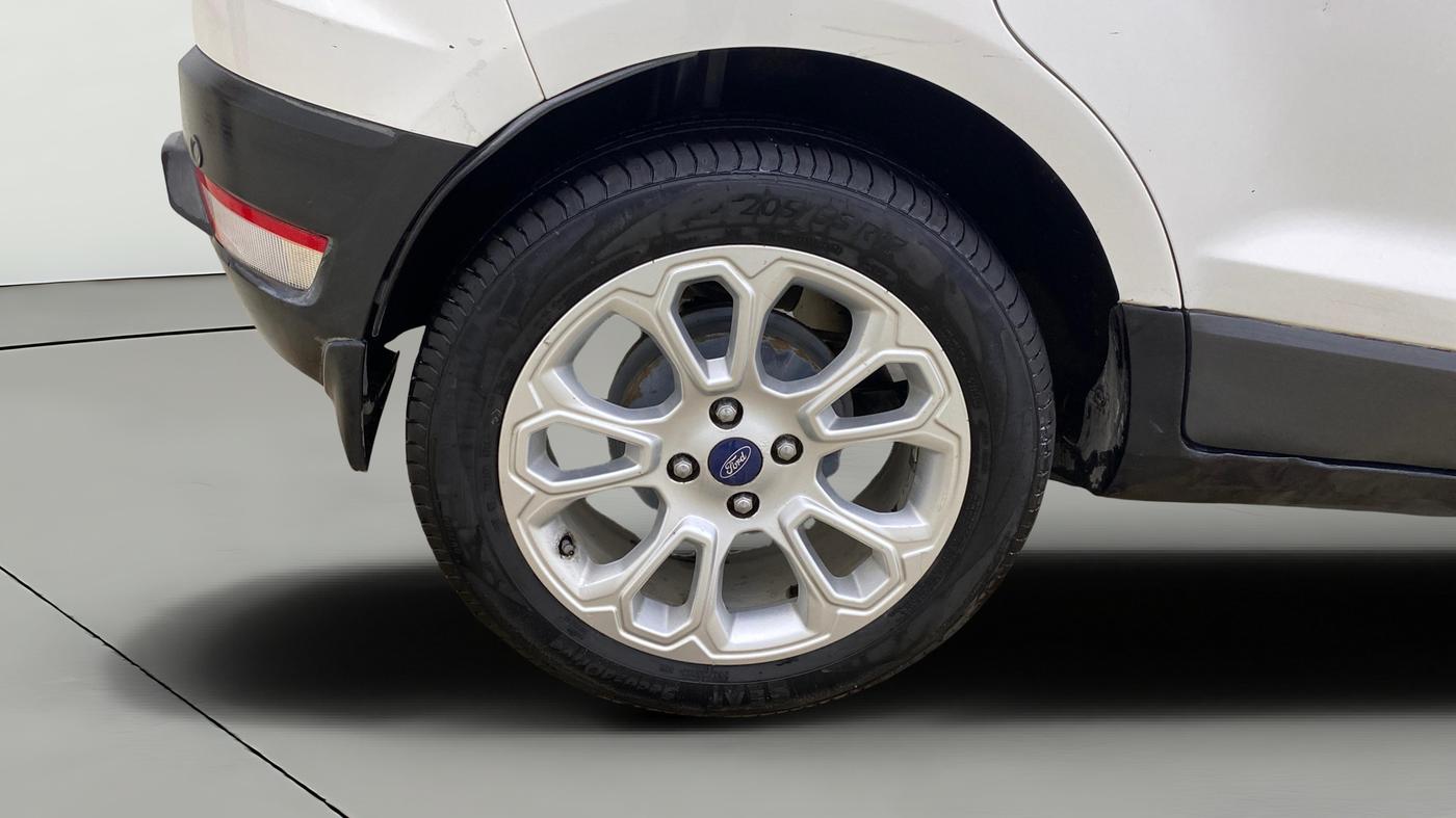 2018 Ford Ecosport TITANIUM + 1.5L PETROL AT, CNG, Automatic, 1,06,505 km, Right Rear Wheel