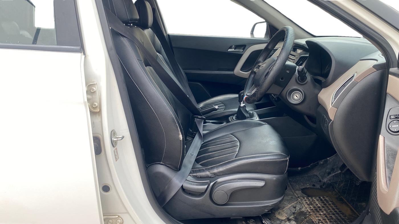 2016 Hyundai Creta BASE 1.6 PETROL, Petrol, Manual, 88,574 km, Right Side Front Door Cabin