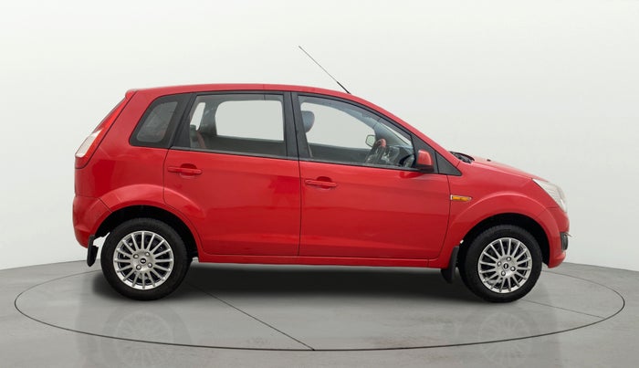 2013 Ford Figo ZXI 1.2 PETROL, Petrol, Manual, 1,10,711 km, Right Side View