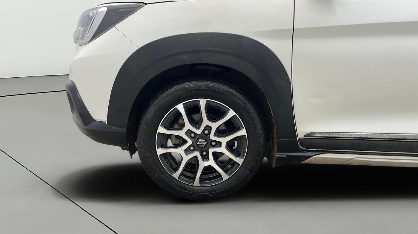 2023 Maruti XL6 ZETA AT, Petrol, Automatic, 63,087 km, Left Front Wheel