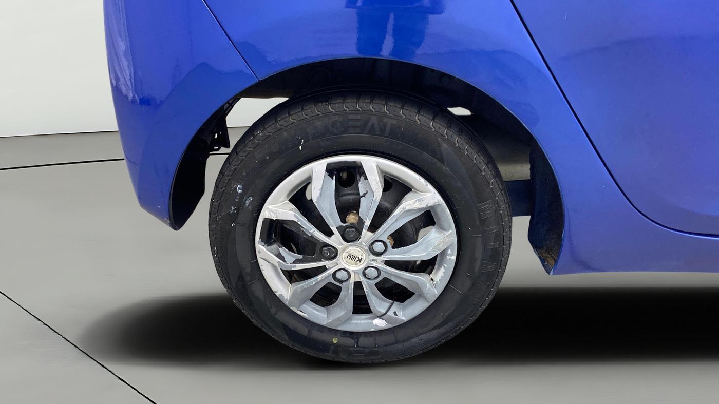2014 Hyundai Eon D-LITE+, Petrol, Manual, 31,889 km, Right Rear Wheel
