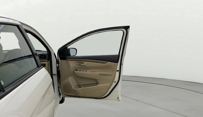 2023 Maruti Ciaz SIGMA 1.5 SHVS MT  PETROL, Petrol, Manual, 52,812 km, RHS Front Door