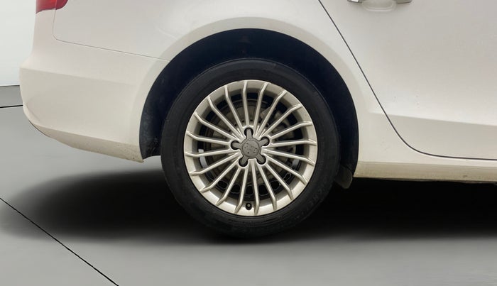 2015 Audi A4 35 TFSI PREMIUM, Petrol, Automatic, 77,610 km, Right Rear Wheel