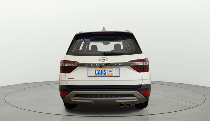 2023 Hyundai ALCAZAR PLATINUM 1.5 TURBO PETROL MT 7STR, Petrol, Manual, 2,045 km, Back/Rear