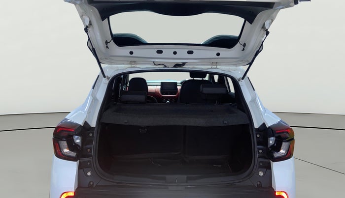 2022 Renault Kiger RXZ MT, Petrol, Manual, 28,173 km, Boot Open Zoomed View